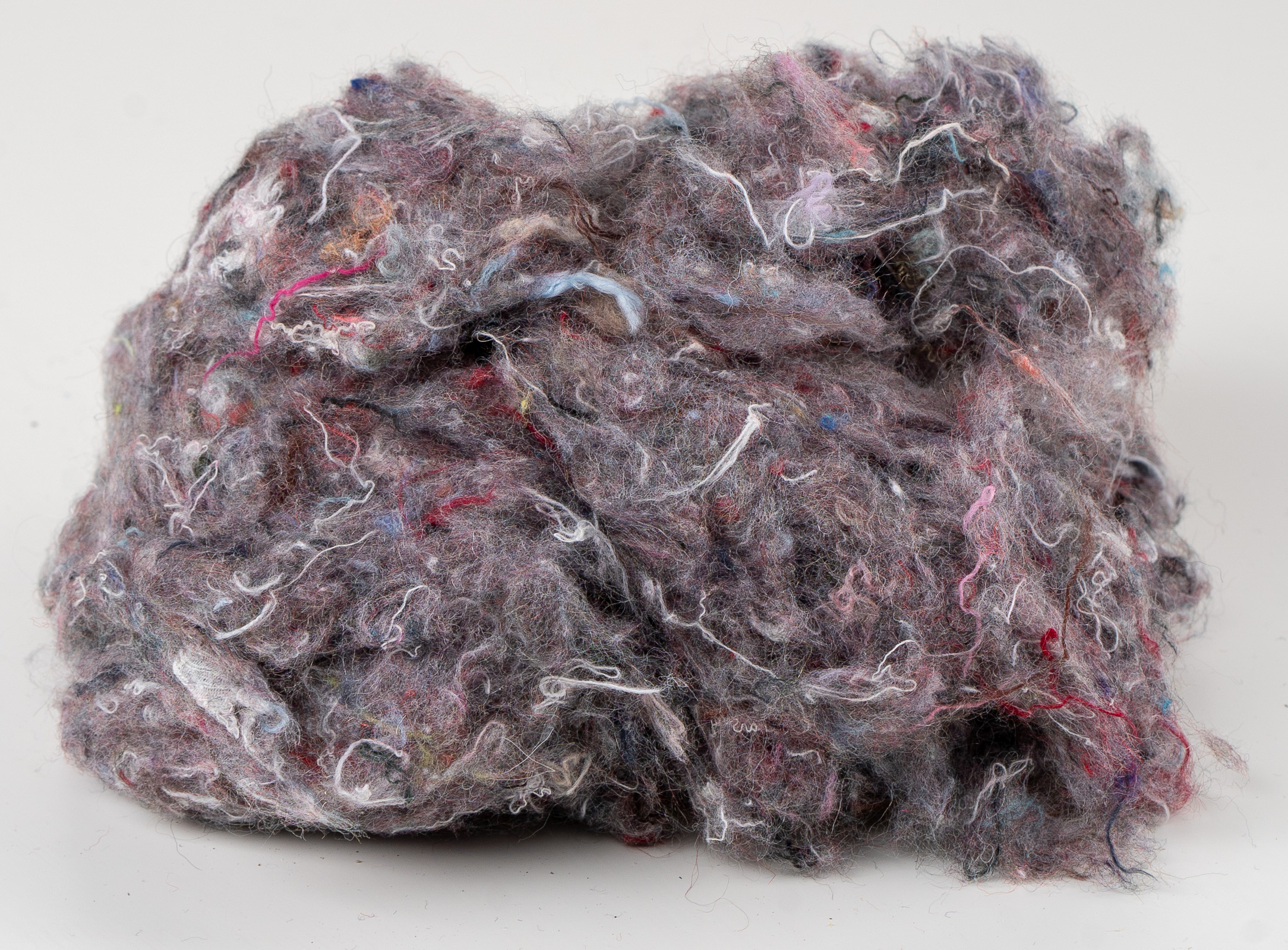 Rozvláknená trhanina z recyklovaného textilu